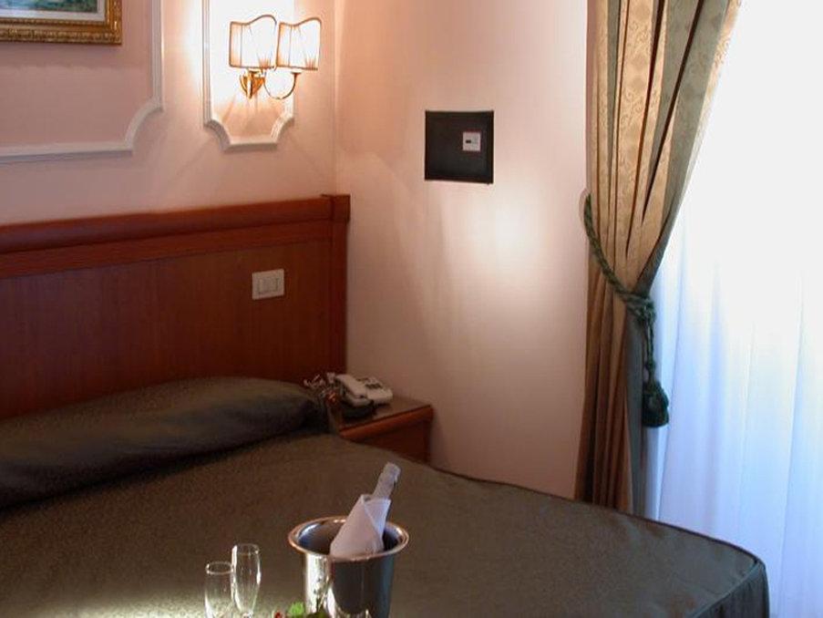 Hotel Philia Рим Екстериор снимка
