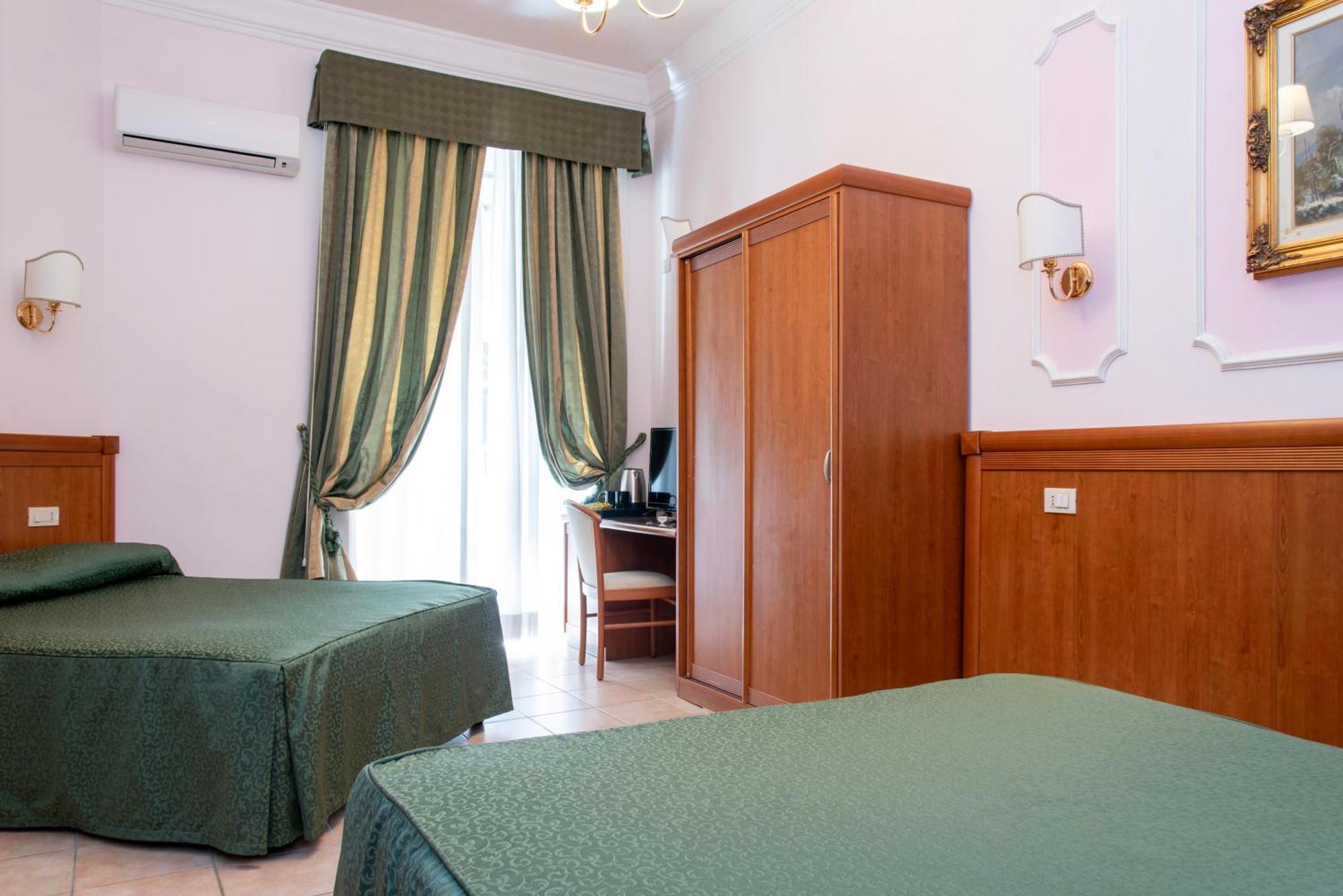 Hotel Philia Рим Екстериор снимка